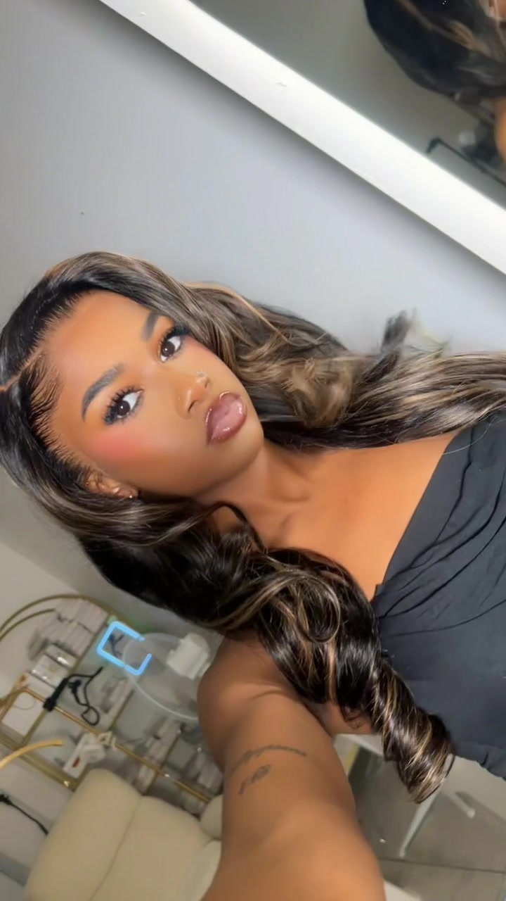 @IG: DollysGlamHaus