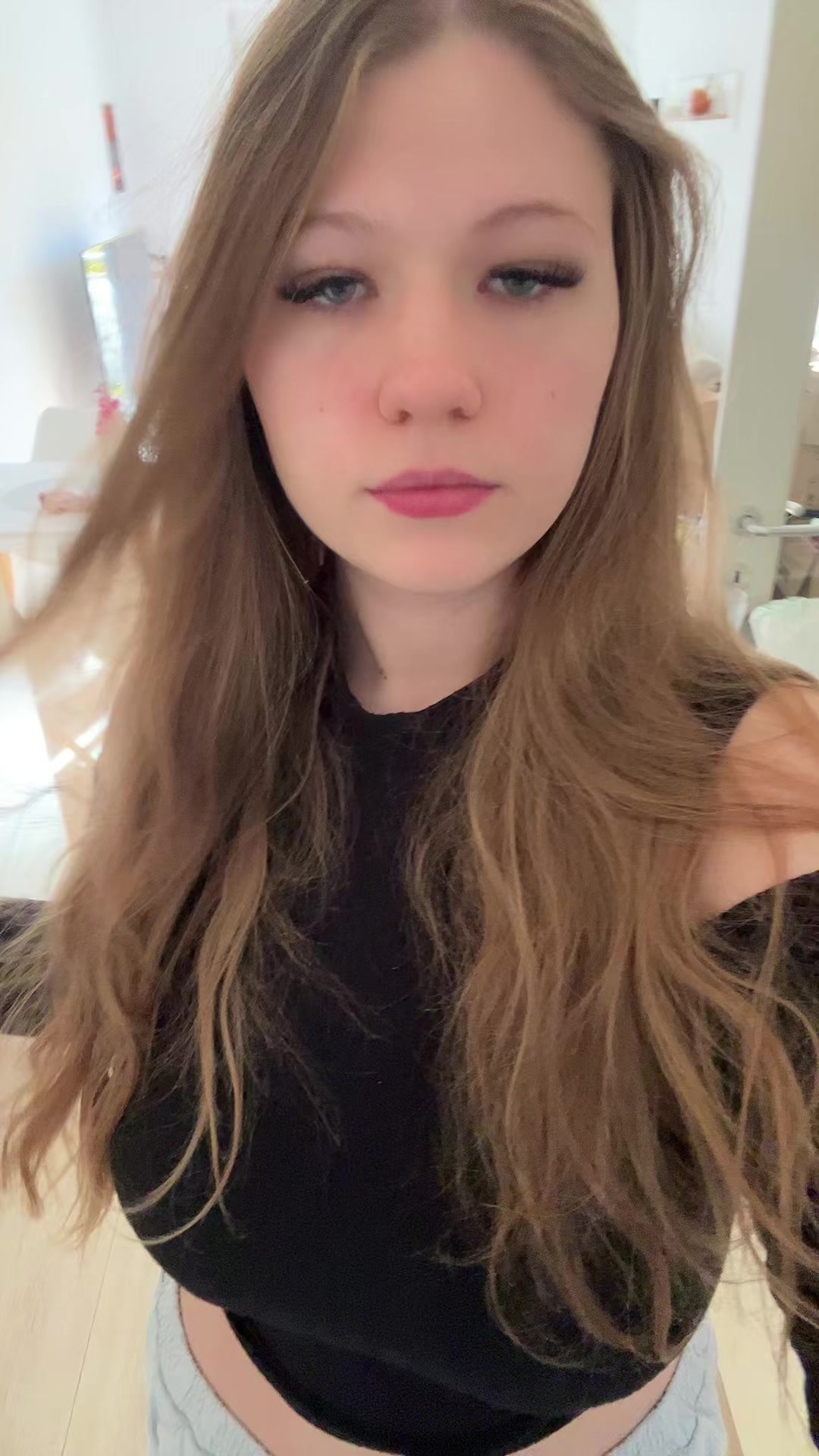 @Karo❤️🤞🏻