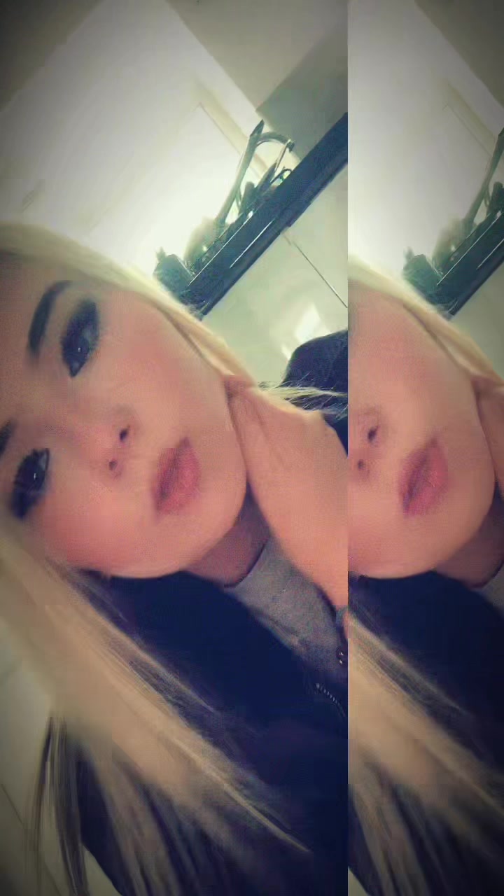 @𝒞𝒽𝓁𝑜𝑒𝑅𝑜𝓈𝑒💋