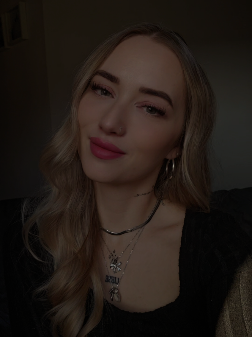 @Sabrina 🎀✨️