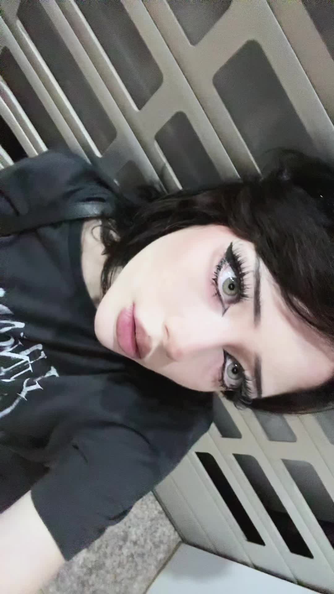 @миу