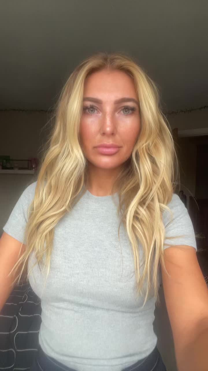 @yourwifefarrah
