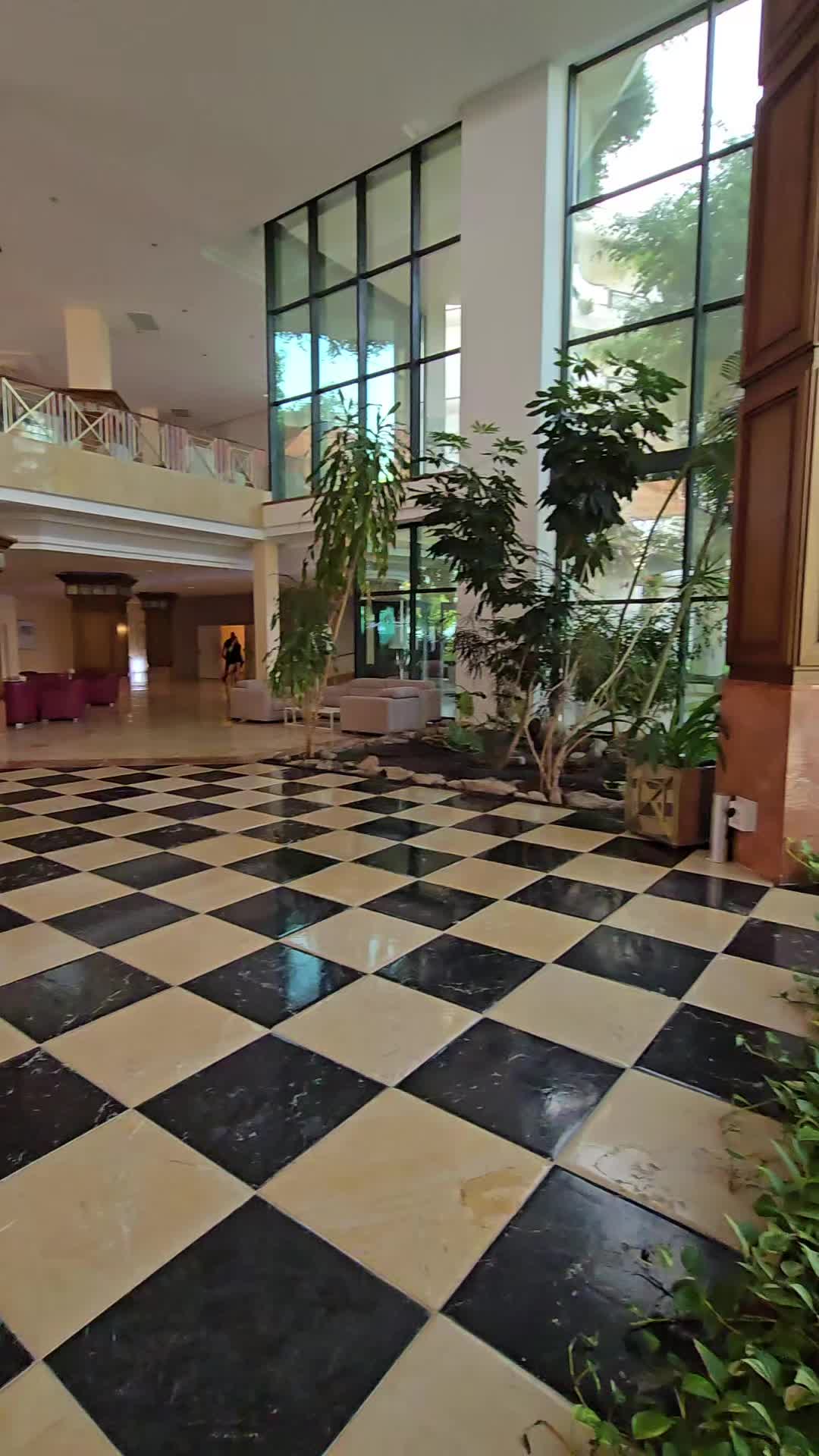 @Petrus-2-EA7