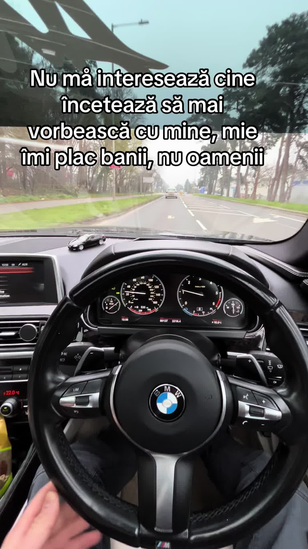 @Vio
