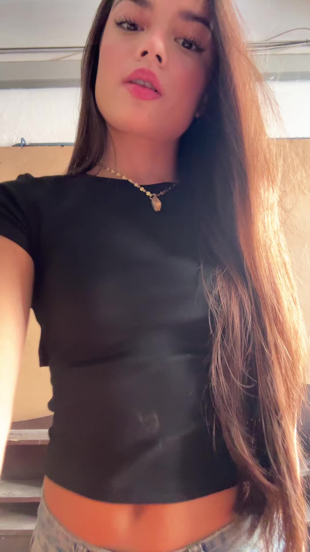 @Akita