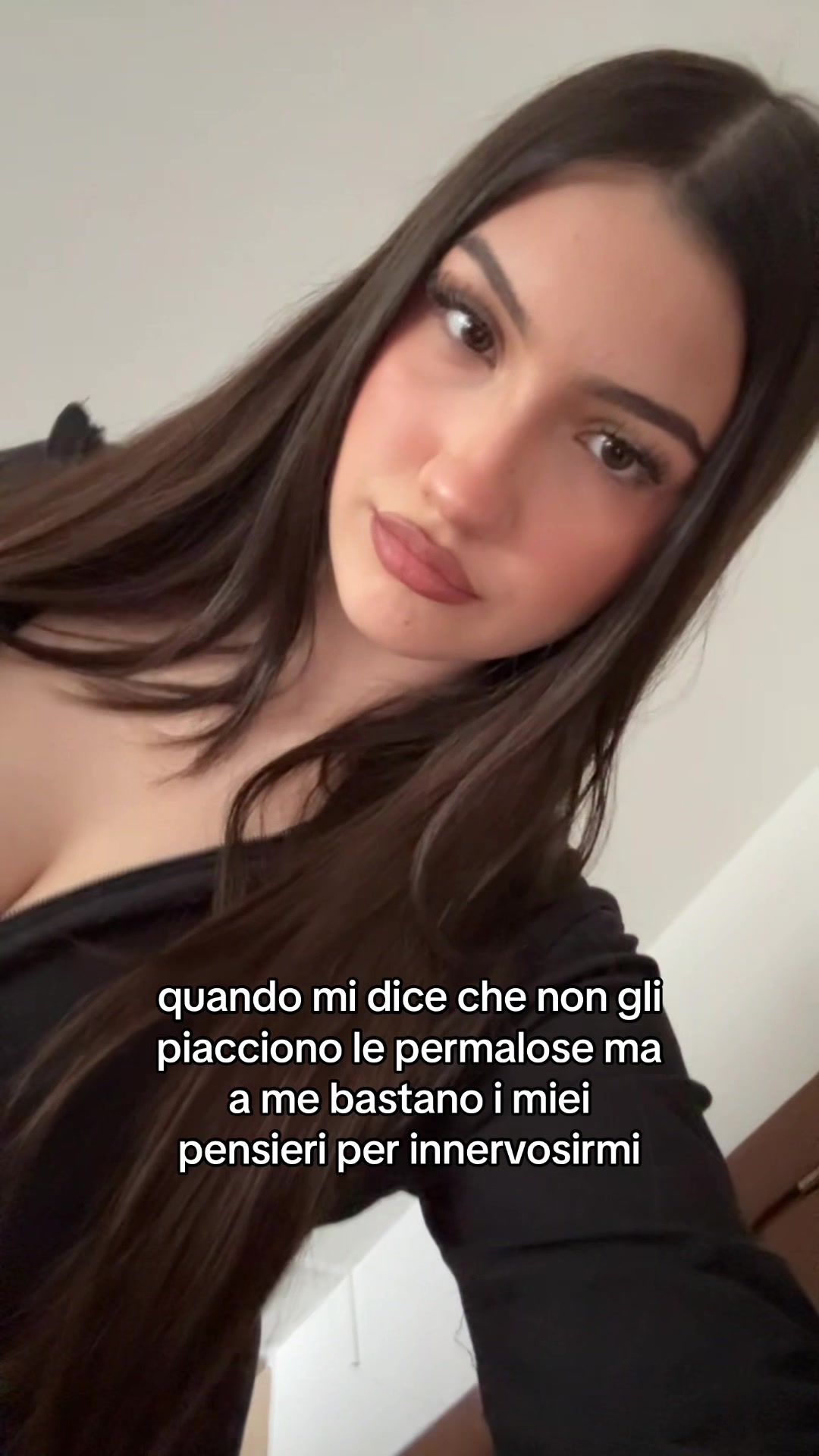 @stellahoxha_