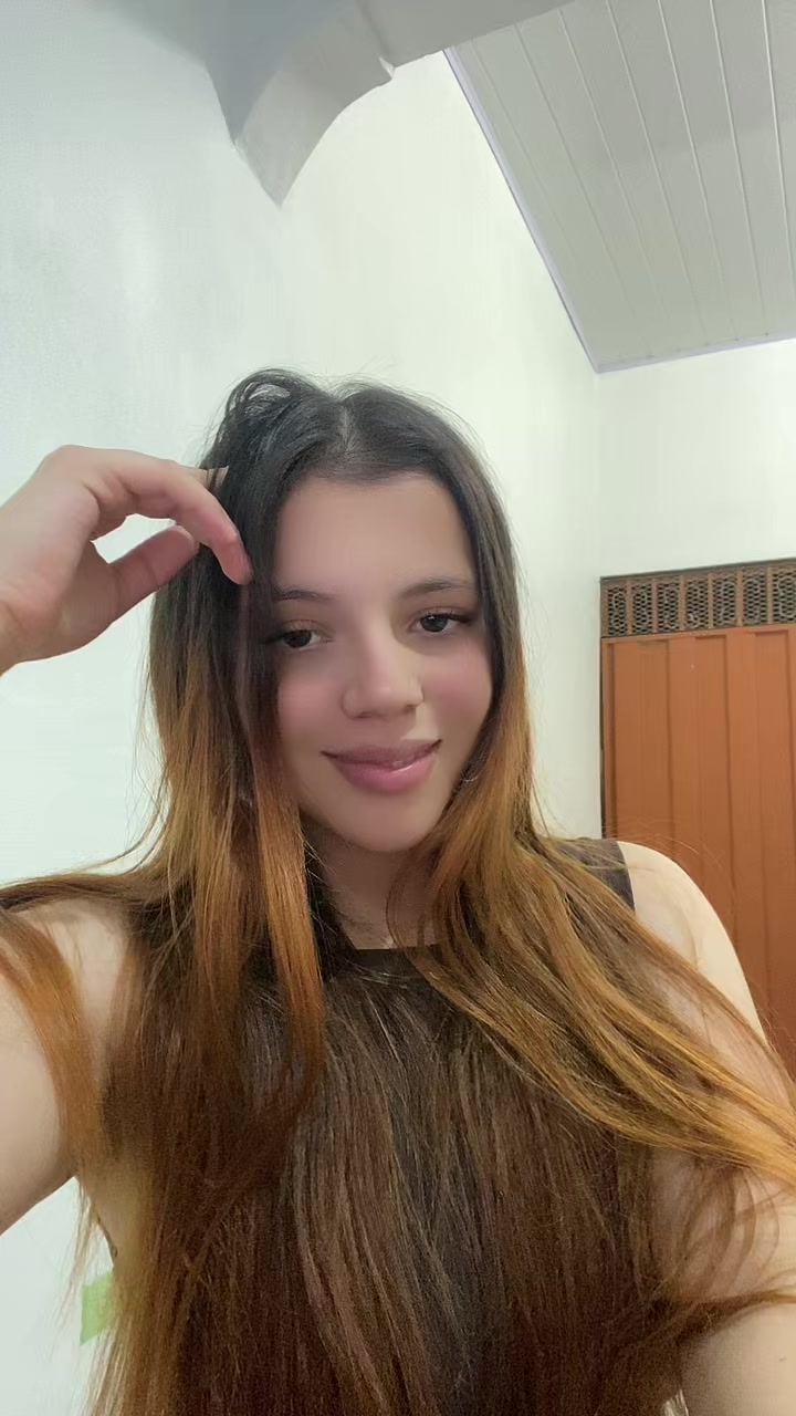 @Carlita segura♡