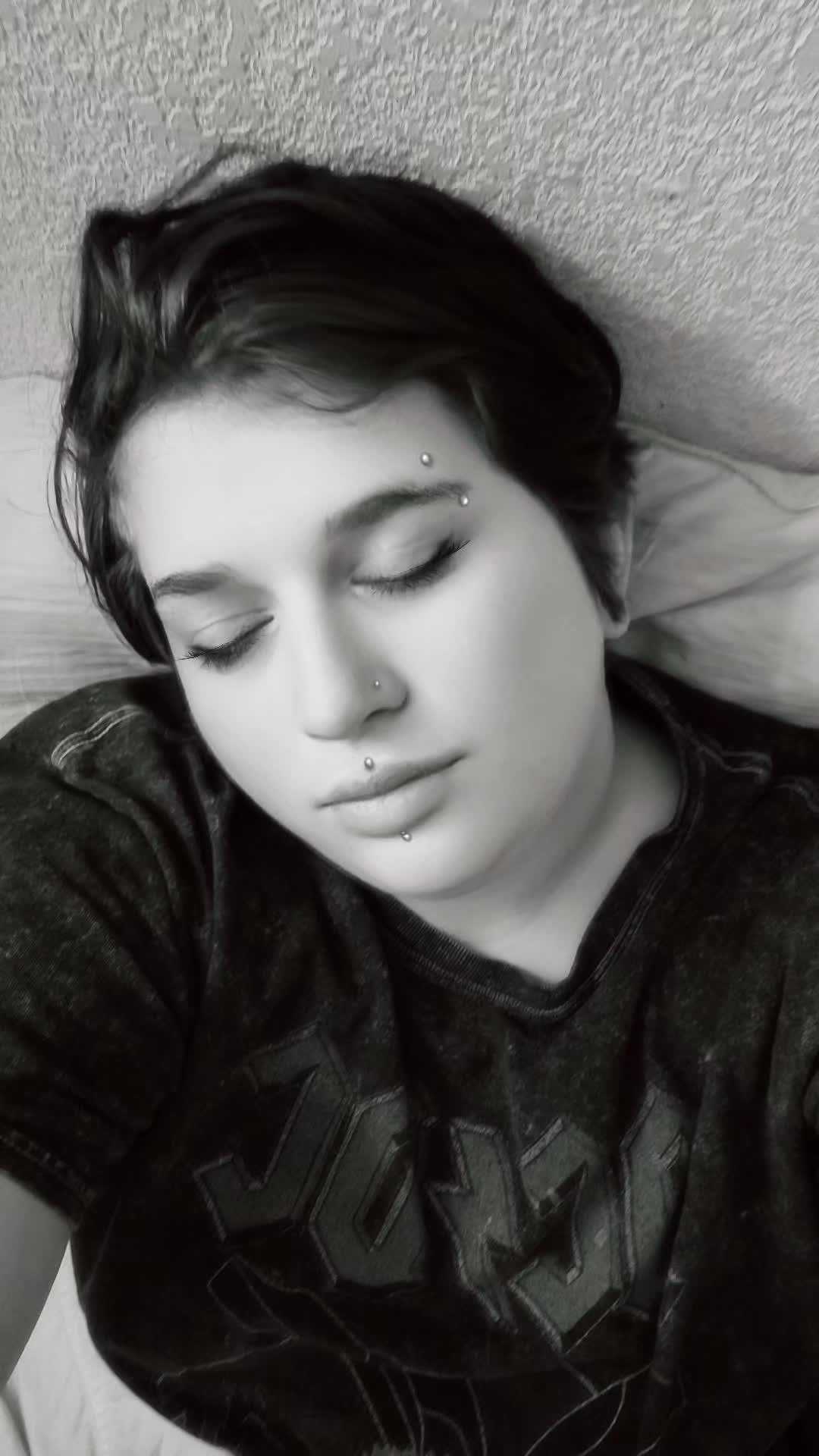 @Queen_Of_demons129