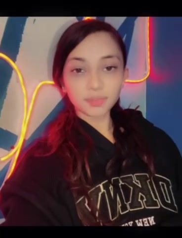@Chica🪐