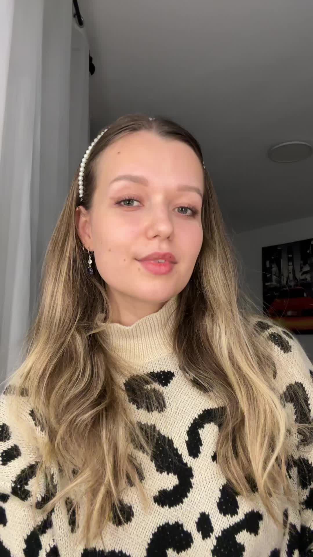 @Ella