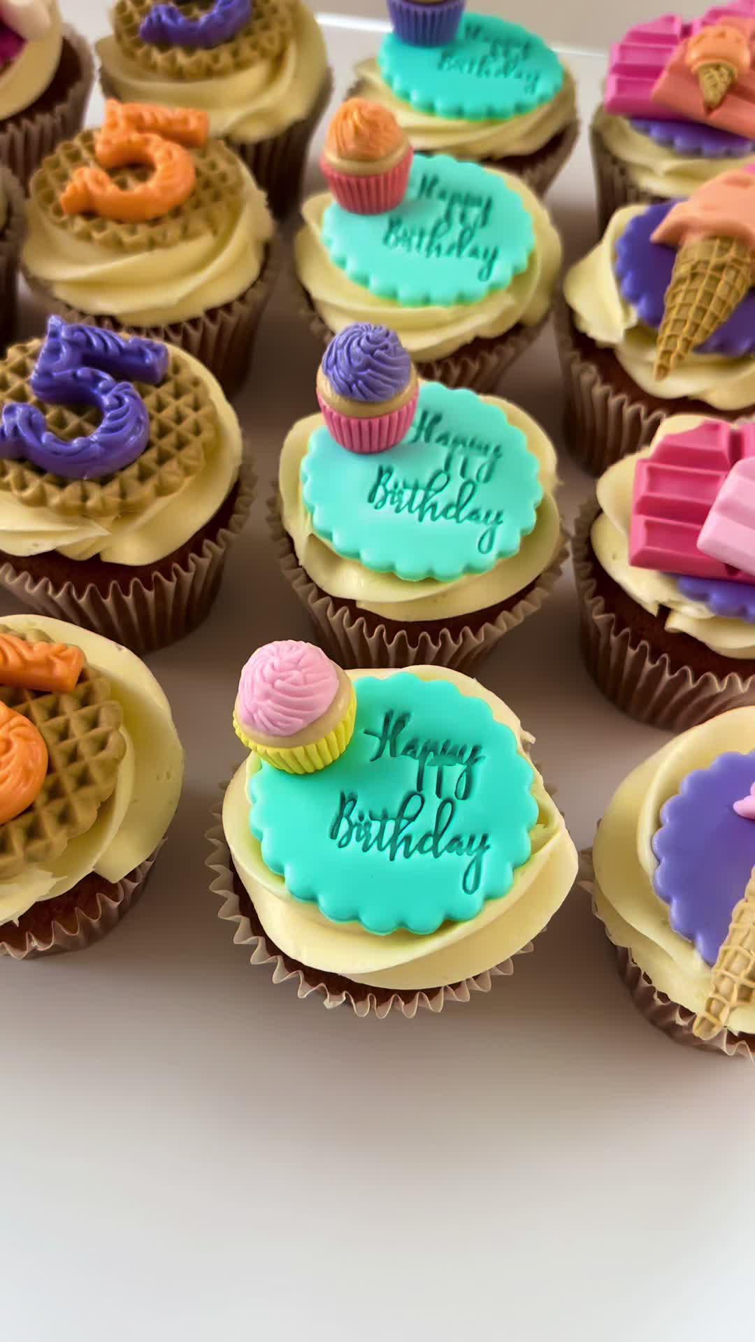 @Cakepoplady