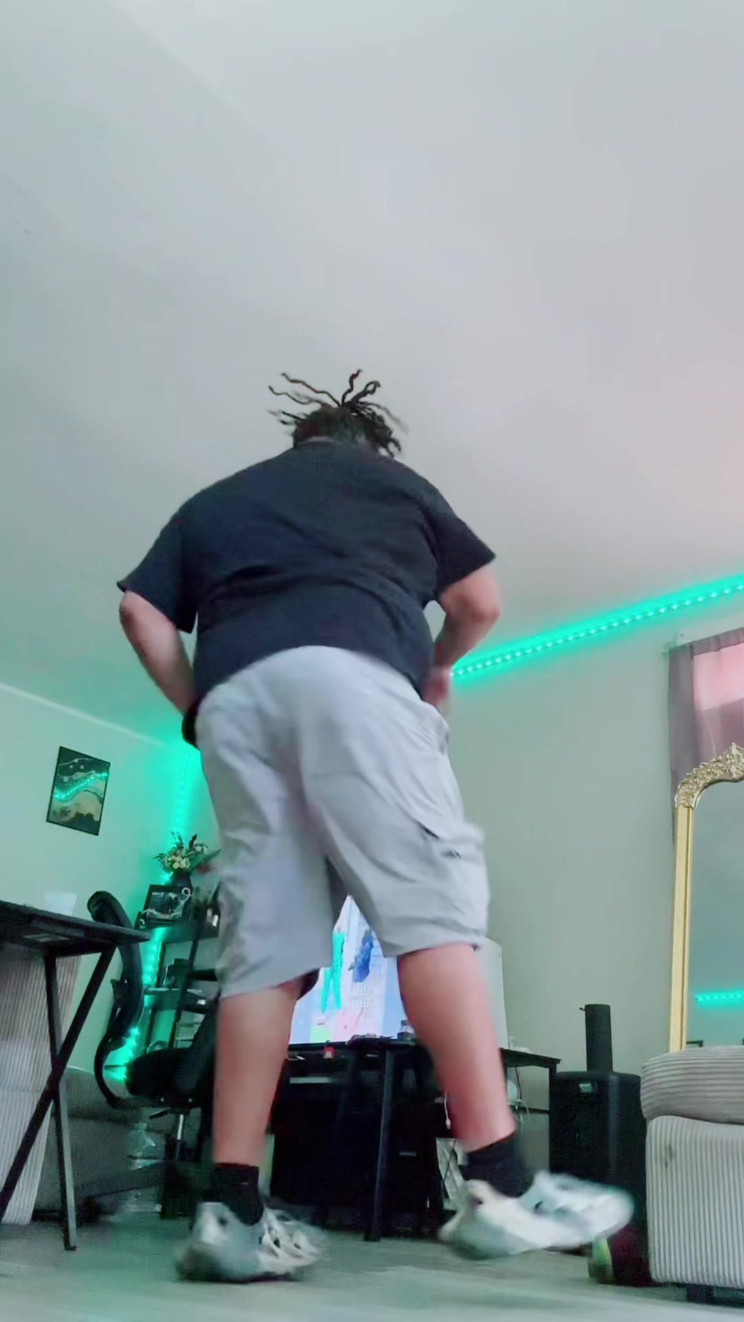 @TheRealOuuuOz