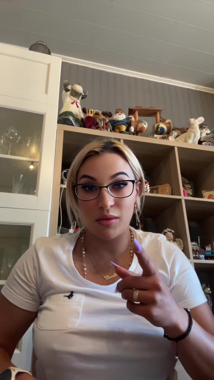@Claudia dragota