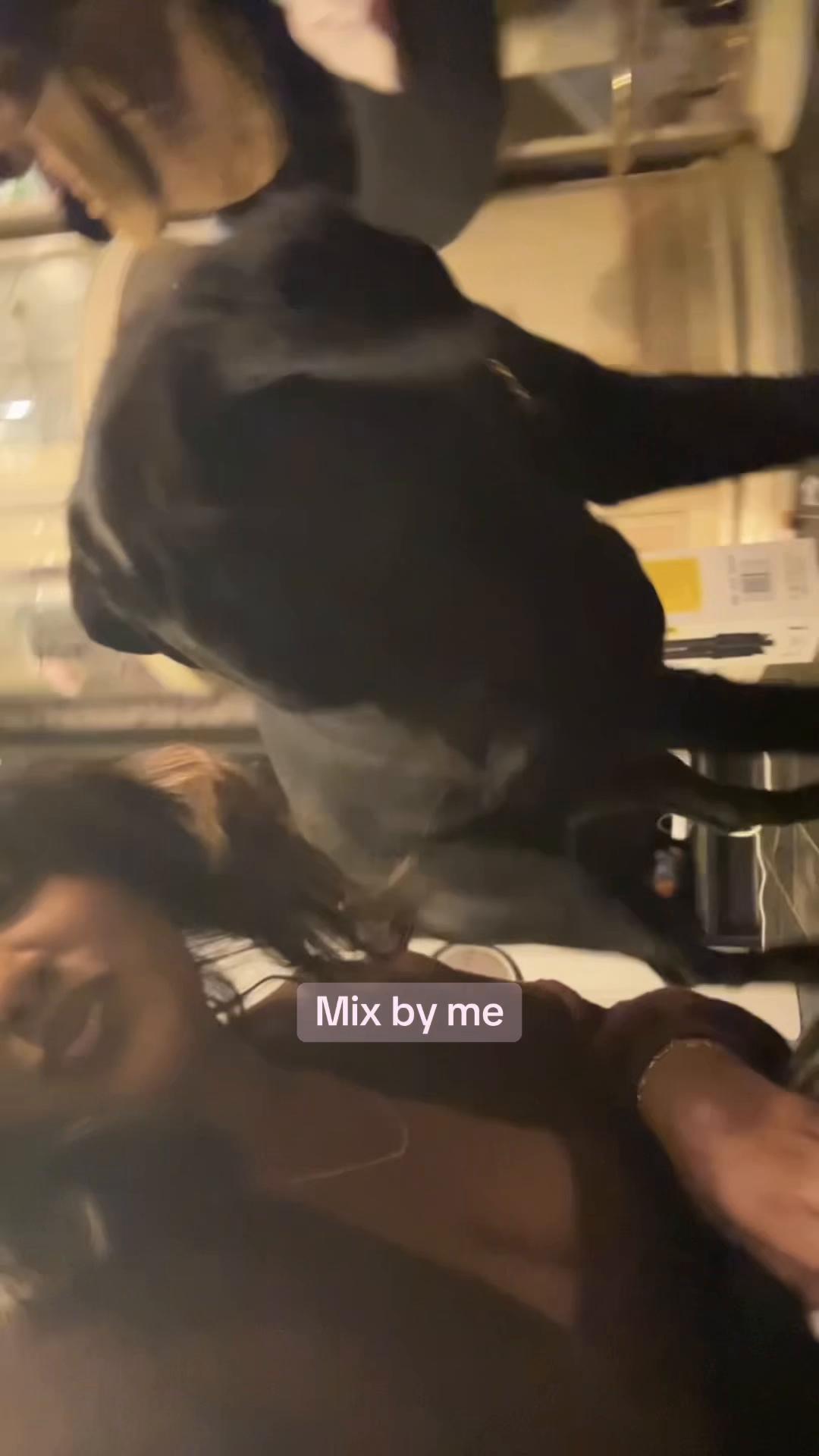 @Kiki🌺