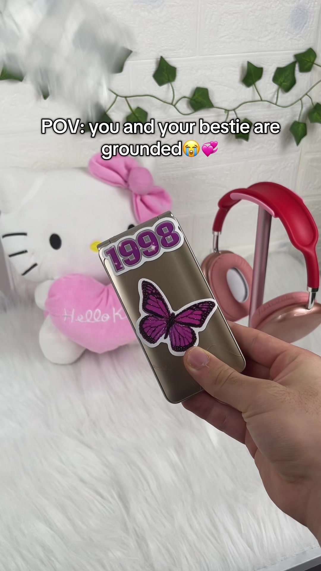 @NEON FLIP PHONES 📱