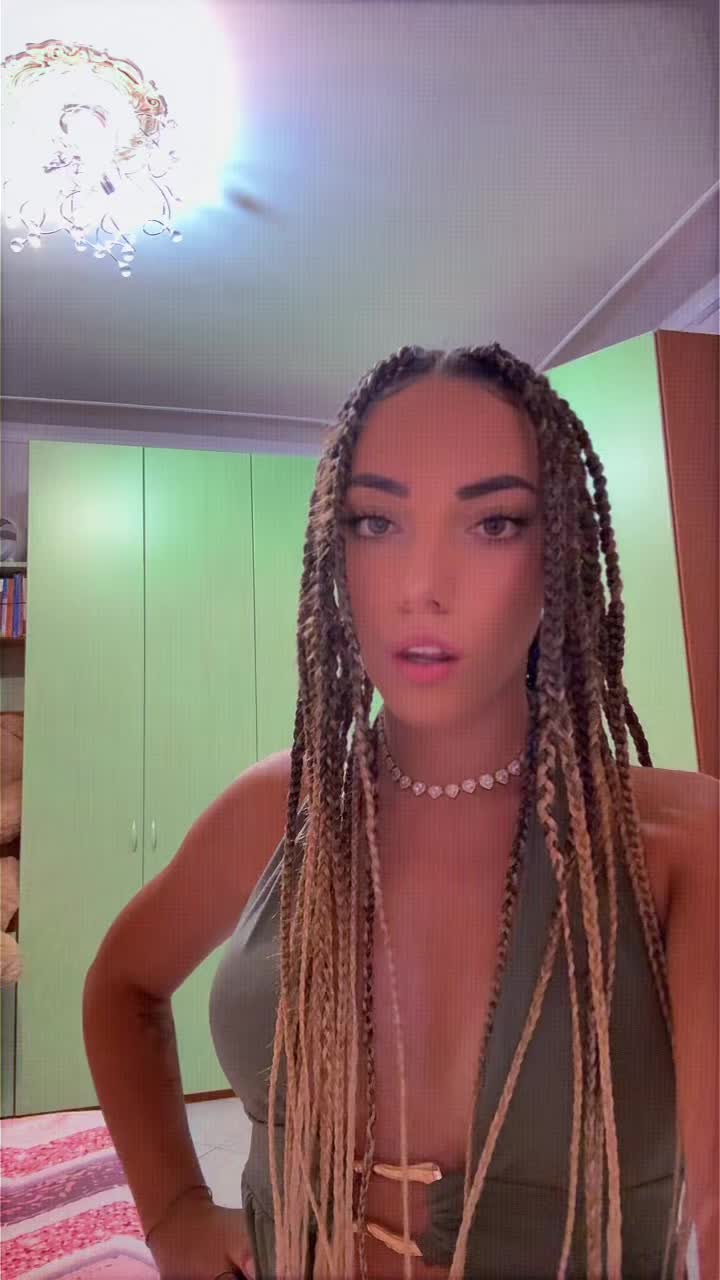 @ari✨