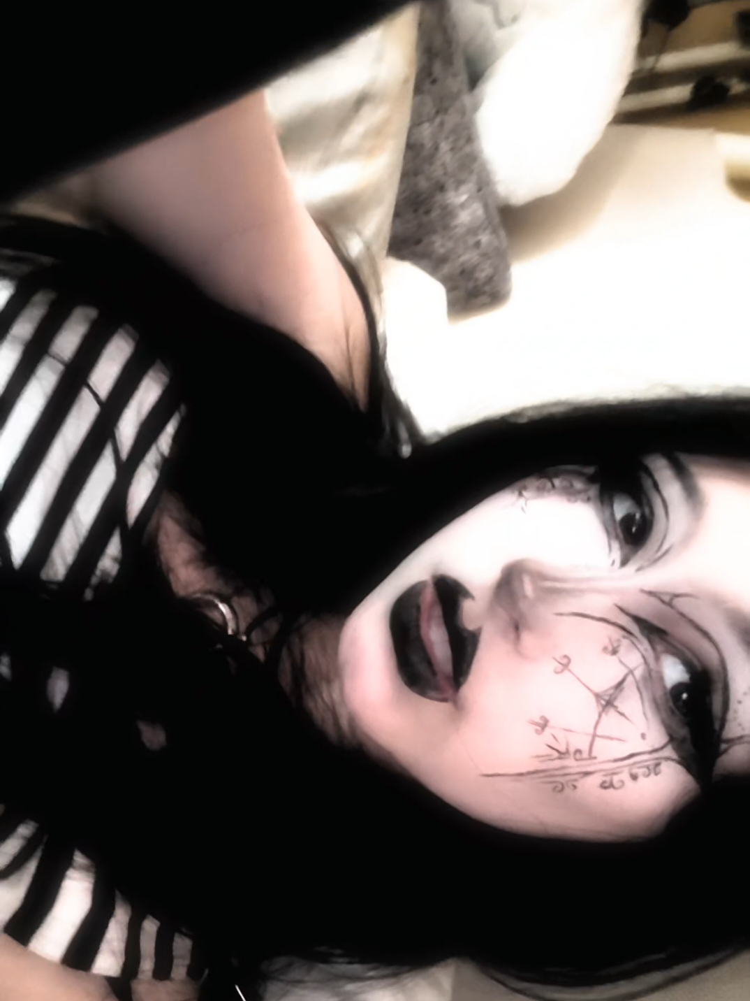 @𝑒𝑧🦇🪦