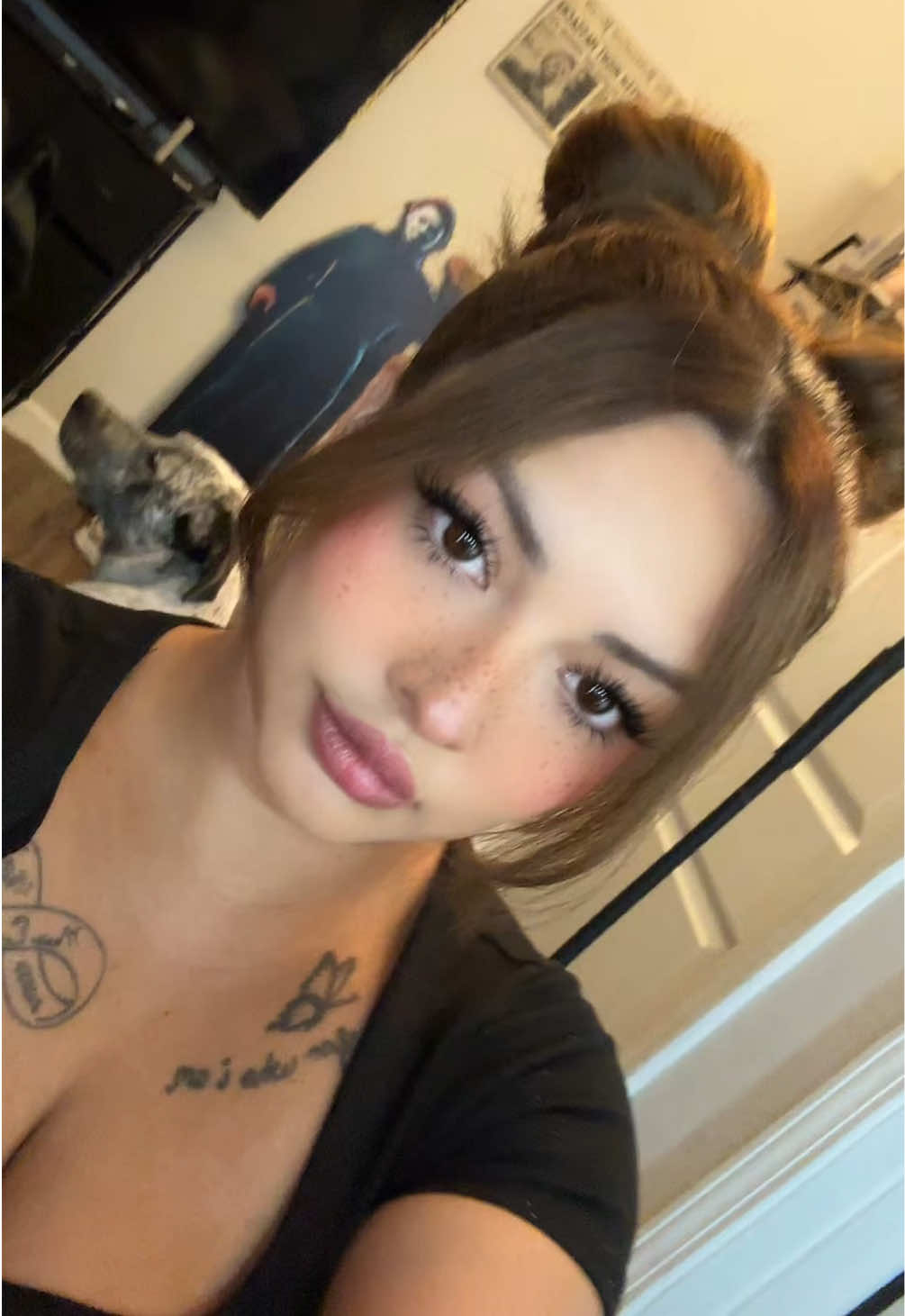 @𝔅𝔲𝔱𝔱𝔢𝔯𝔠𝔲𝔭♛☠︎