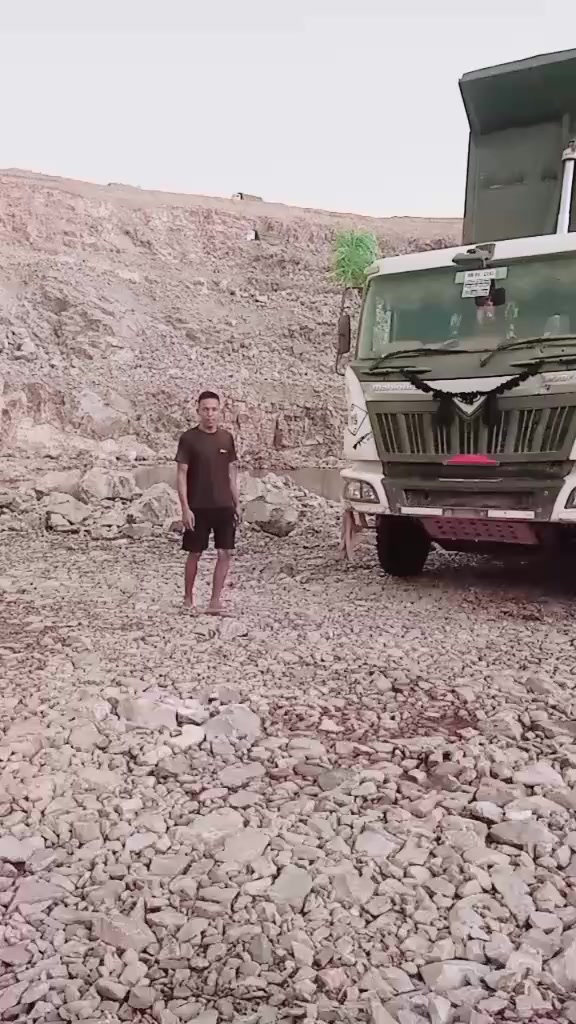 @mW TA sOjHo DriVeR 😜😜🙏🤙👊