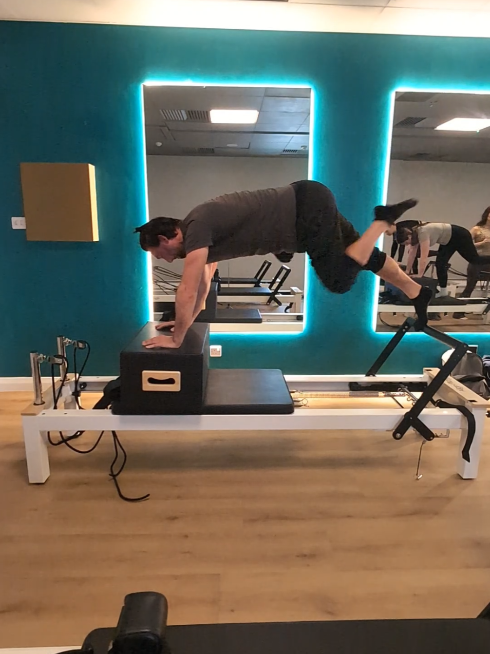@Average Sam. Box/Boulder/Yoga
