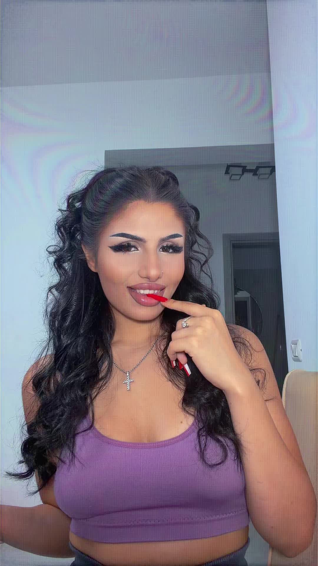 @🐍lauraXcar🐍