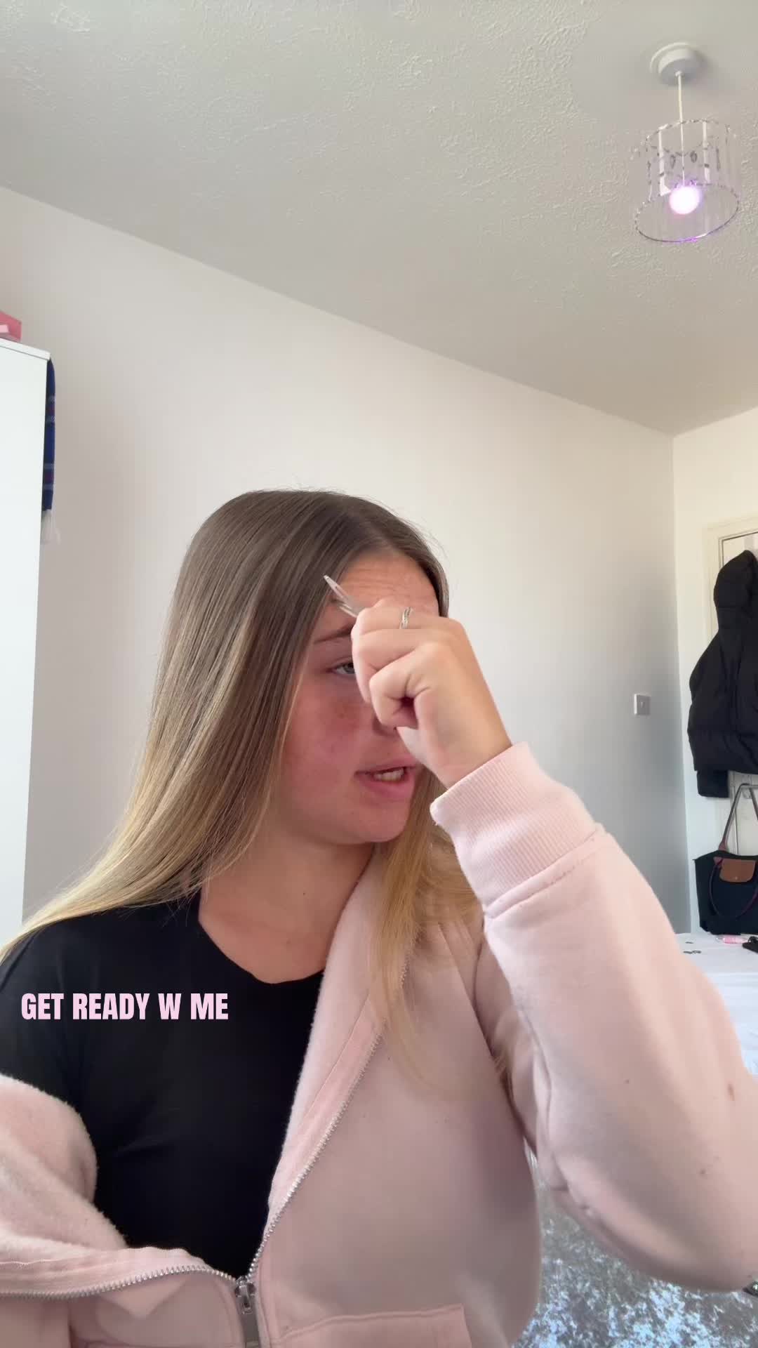 @𝐤𝐢𝐫𝐬𝐭𝐞𝐧🧸🍒🤍