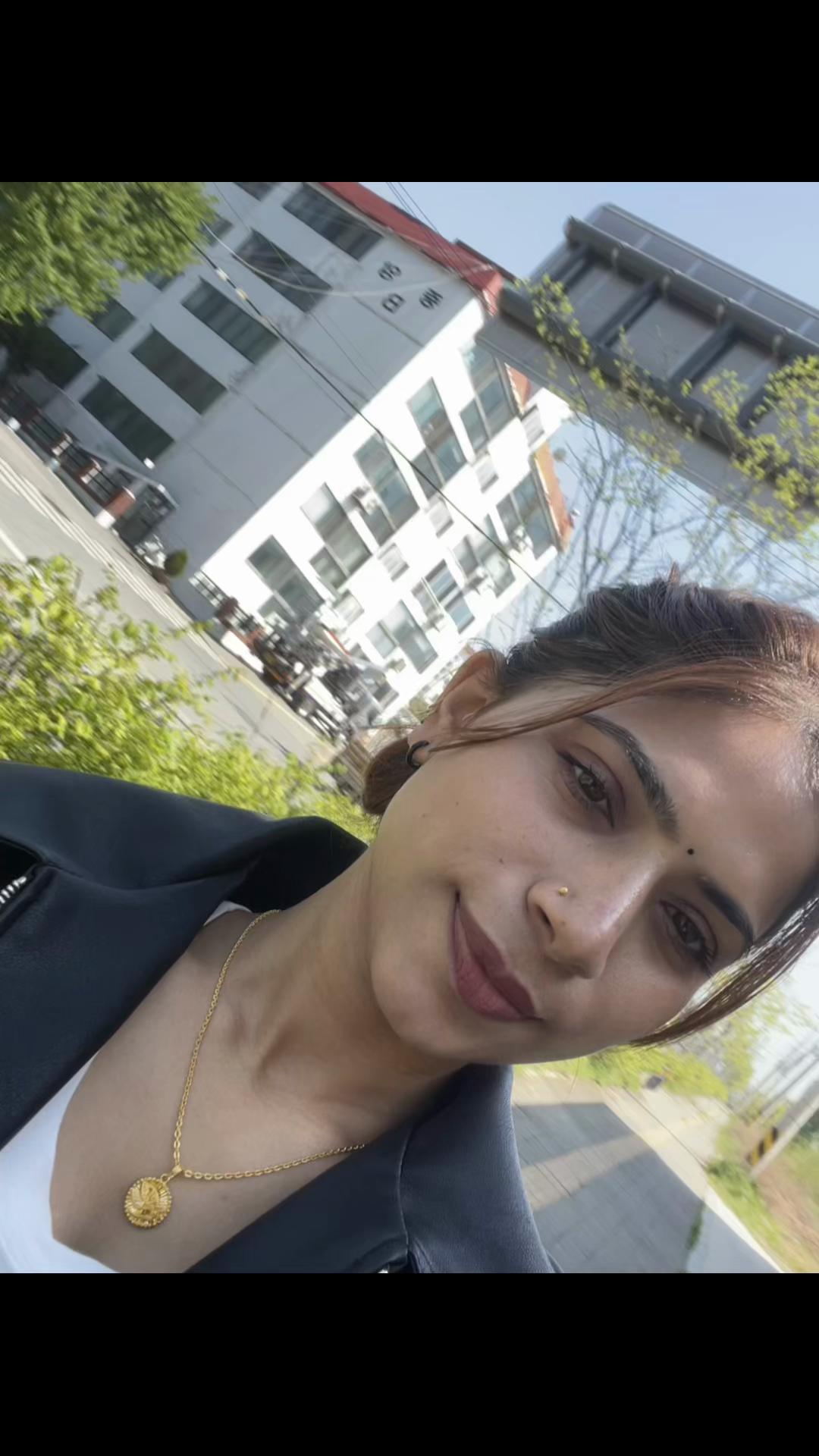 @🦚🕊️