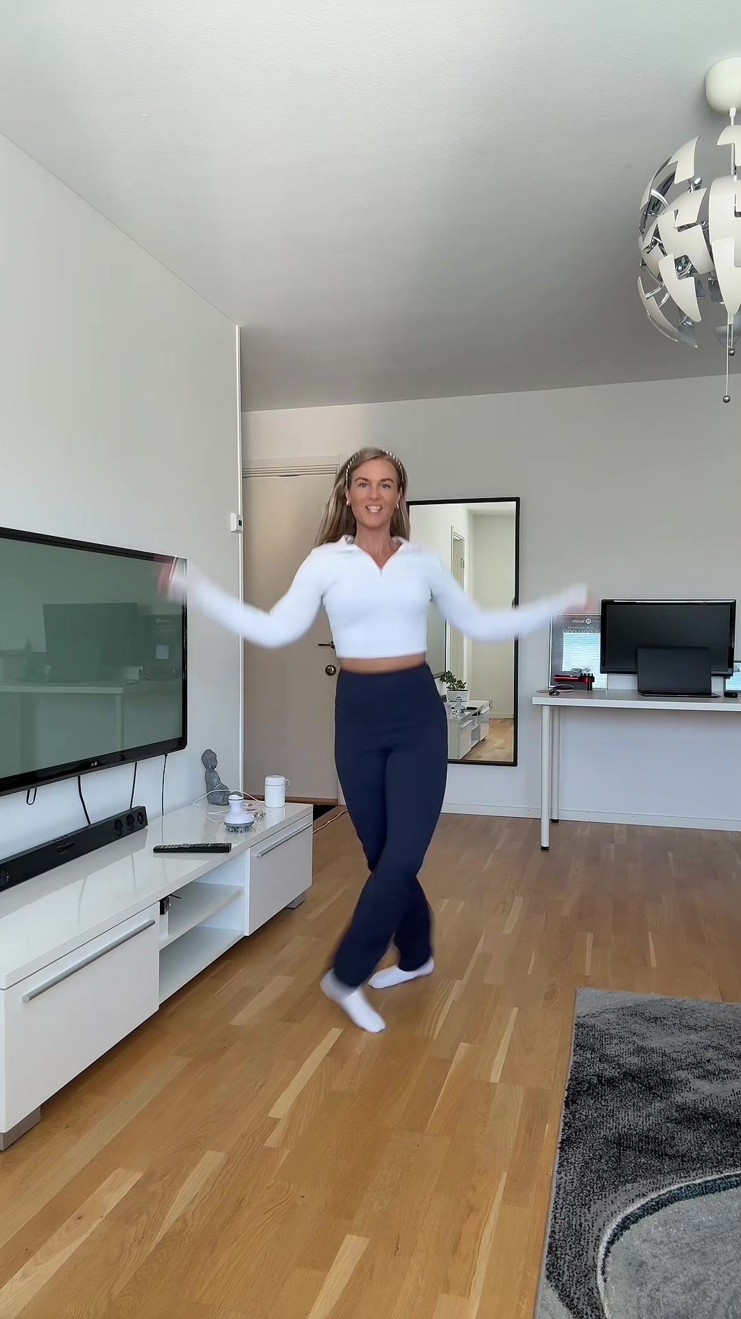 @MIAZ (Mia Emelia)