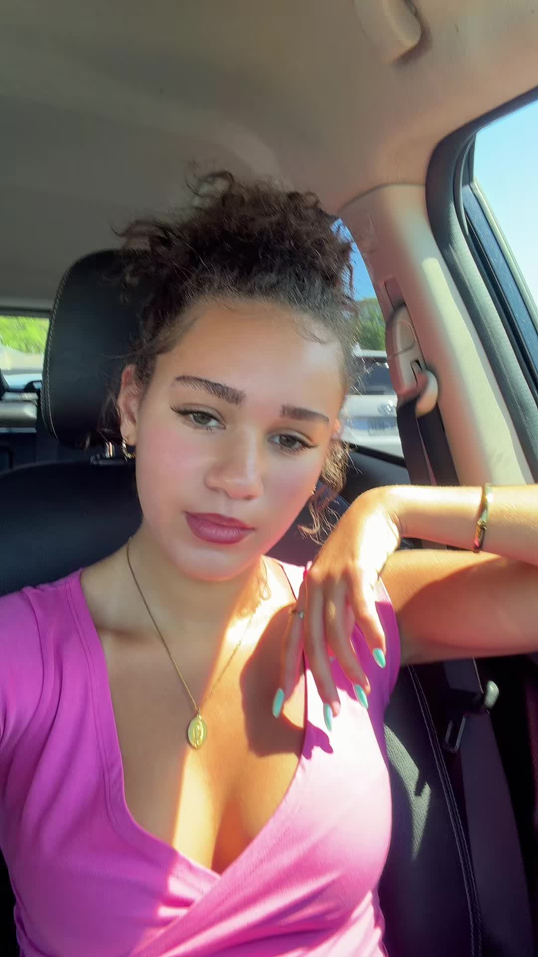 @iloveemyeyebrows