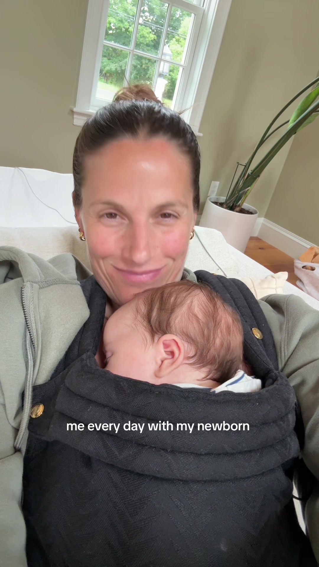 @Ari | Motherhood & Fitness