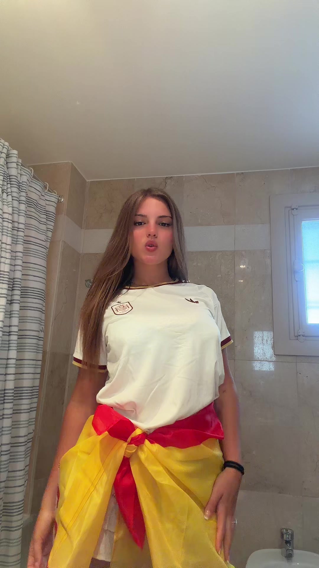@andreabascones