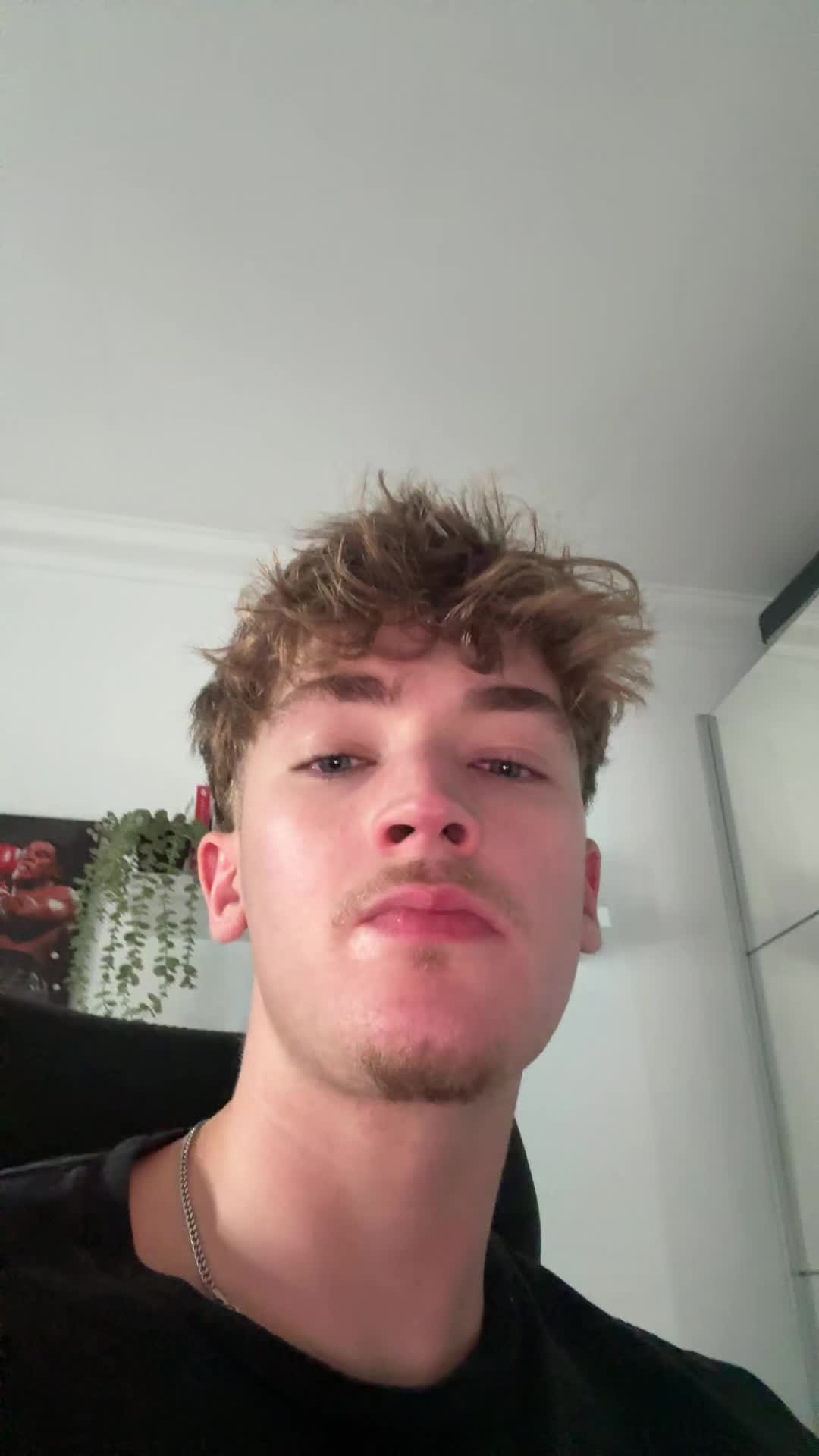 @NQLOVESOLLIE