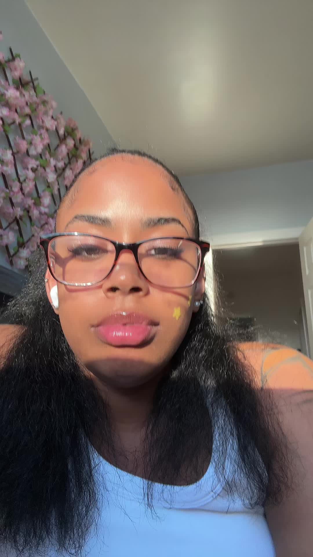 @Ambarix🌸