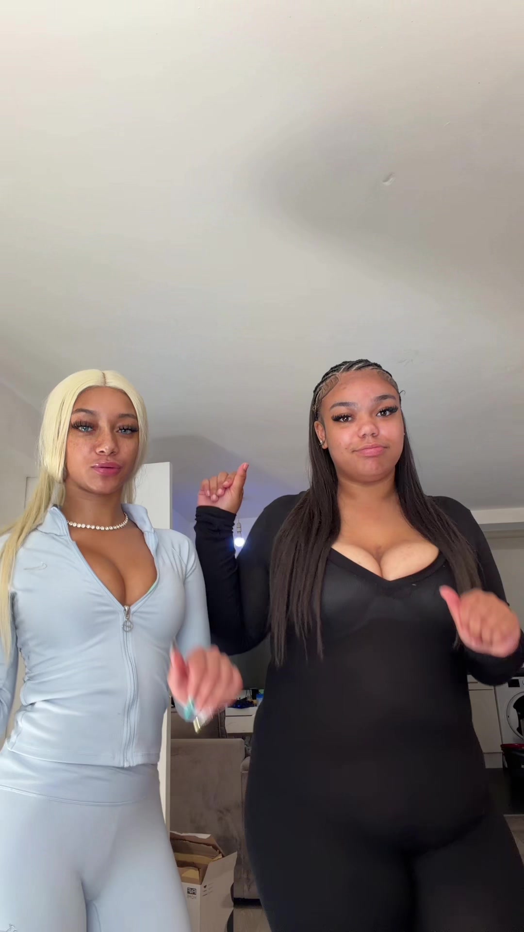 @tee.lighty_