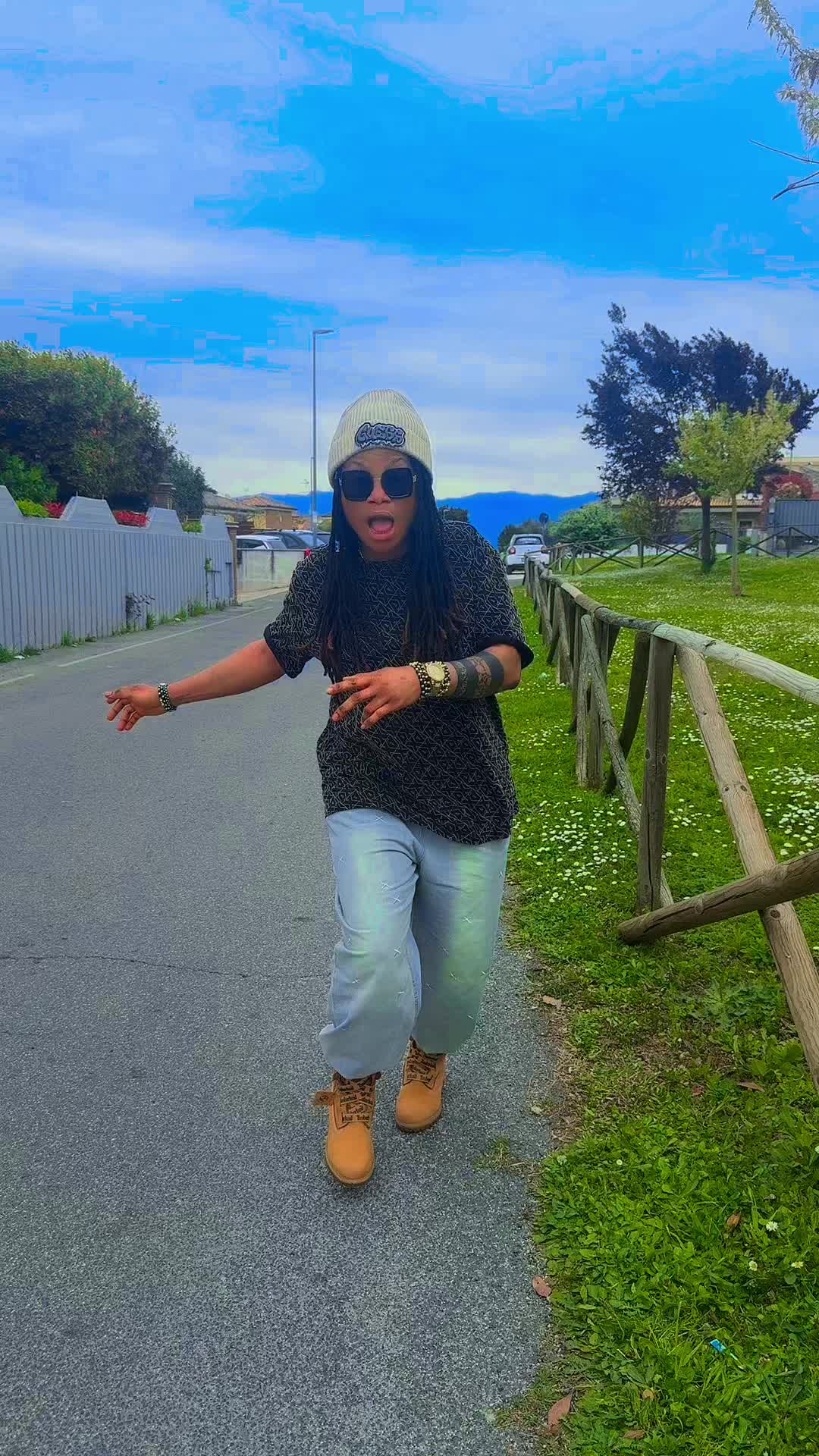 @queenofrockzia.H Exceptional Q