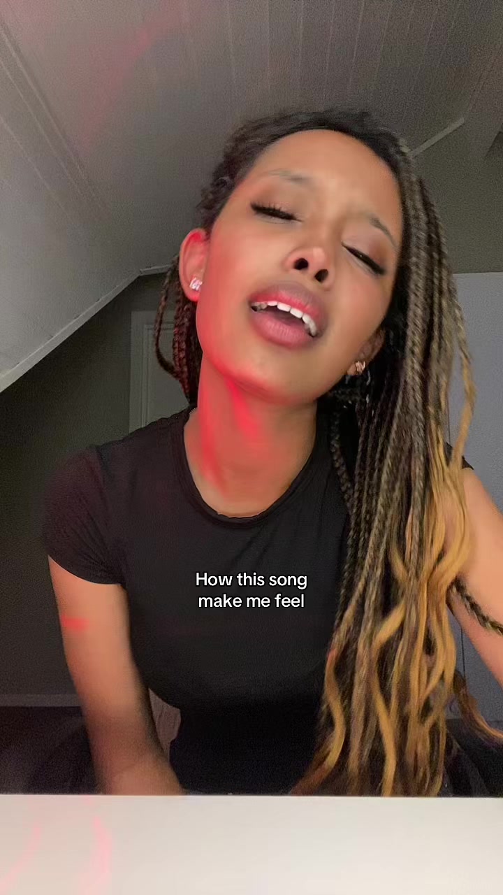 @👸🏽
