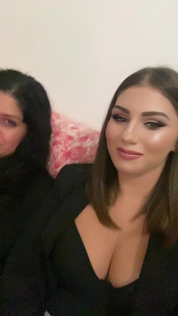 @𝓜𝓸𝓷𝓲.🖤✨