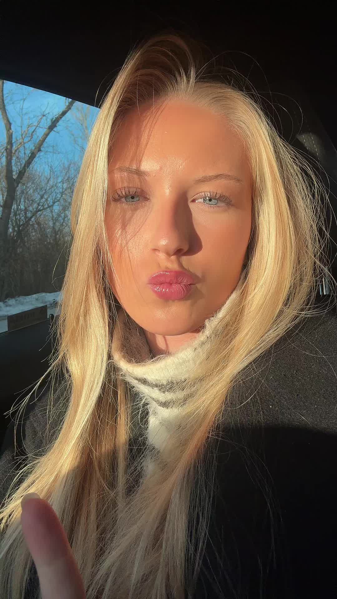 @Lo