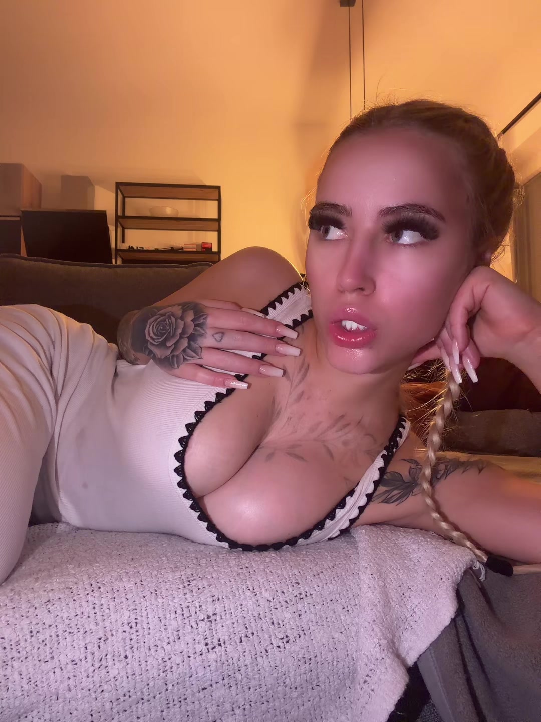 @user48837194956