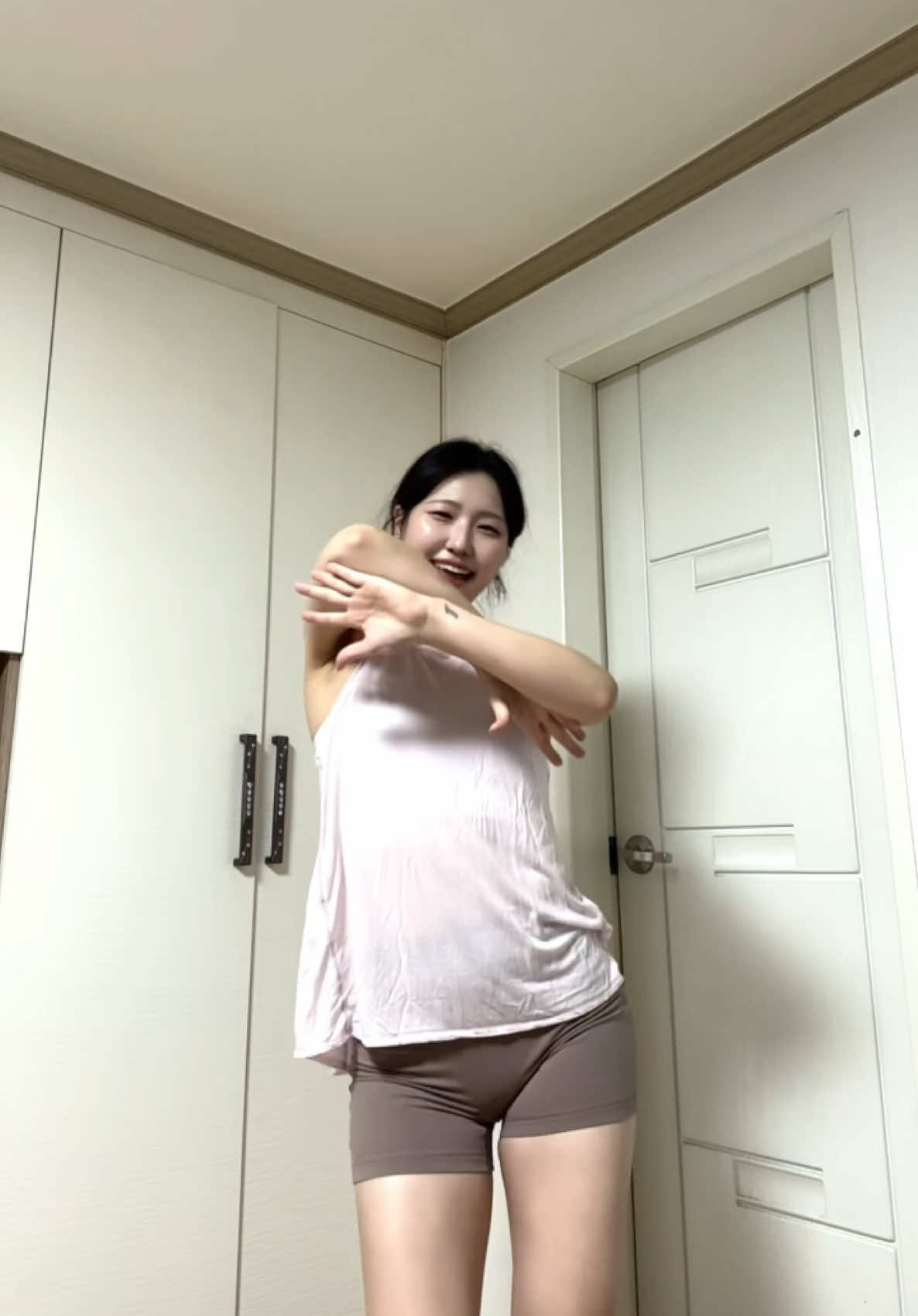 @anoey