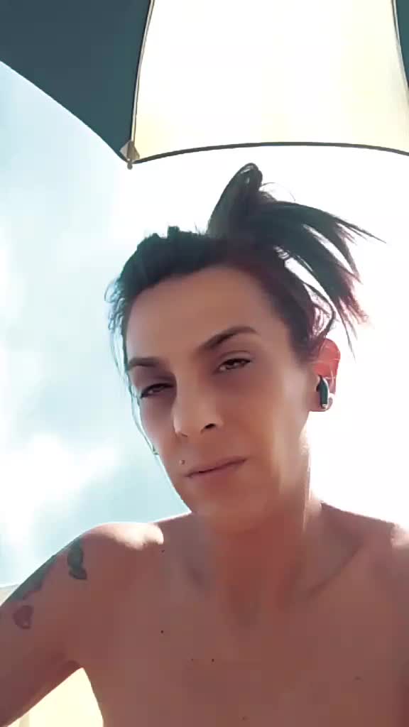 @Valeriaaaaa