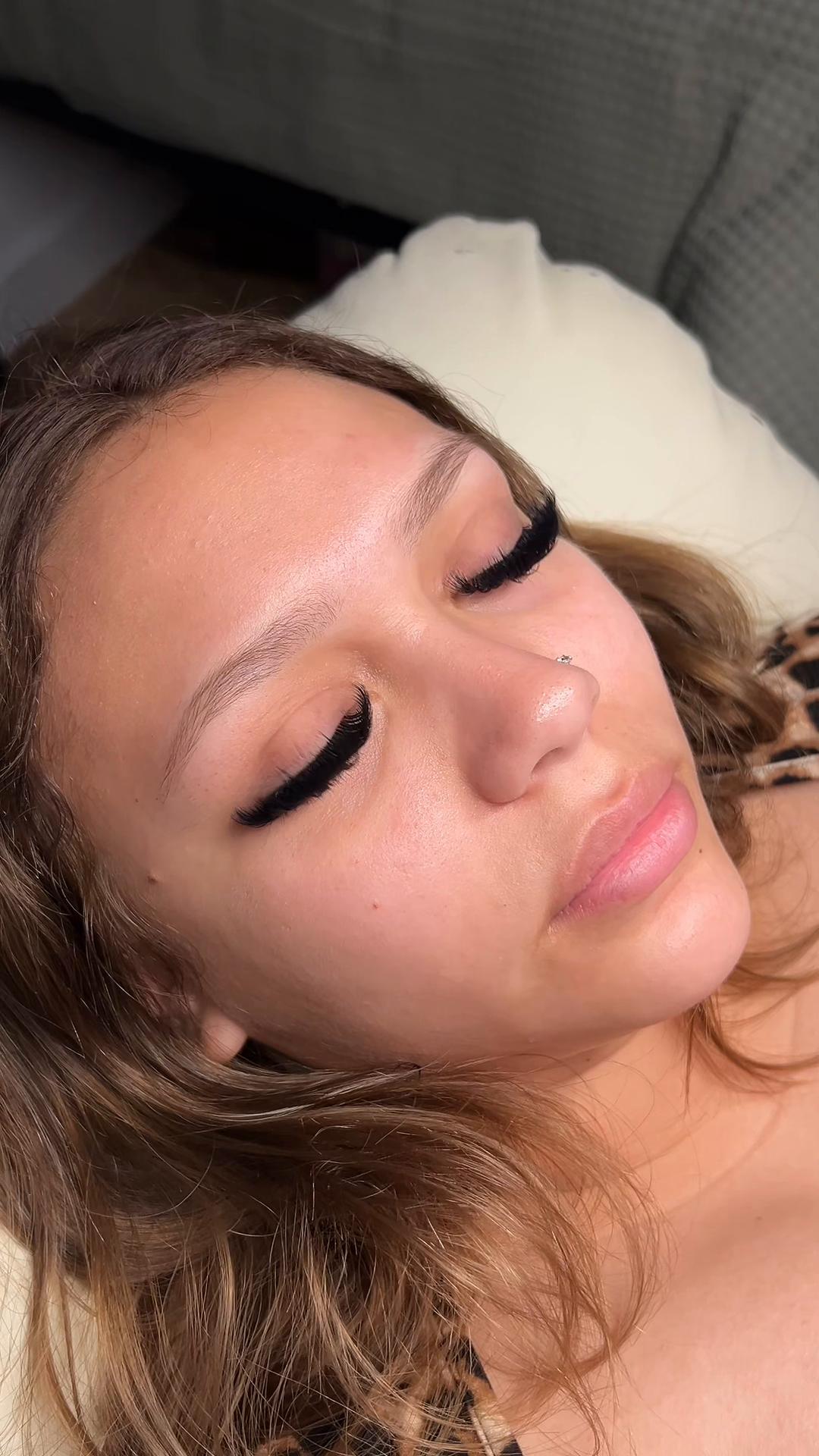 @_lusciouslashes___