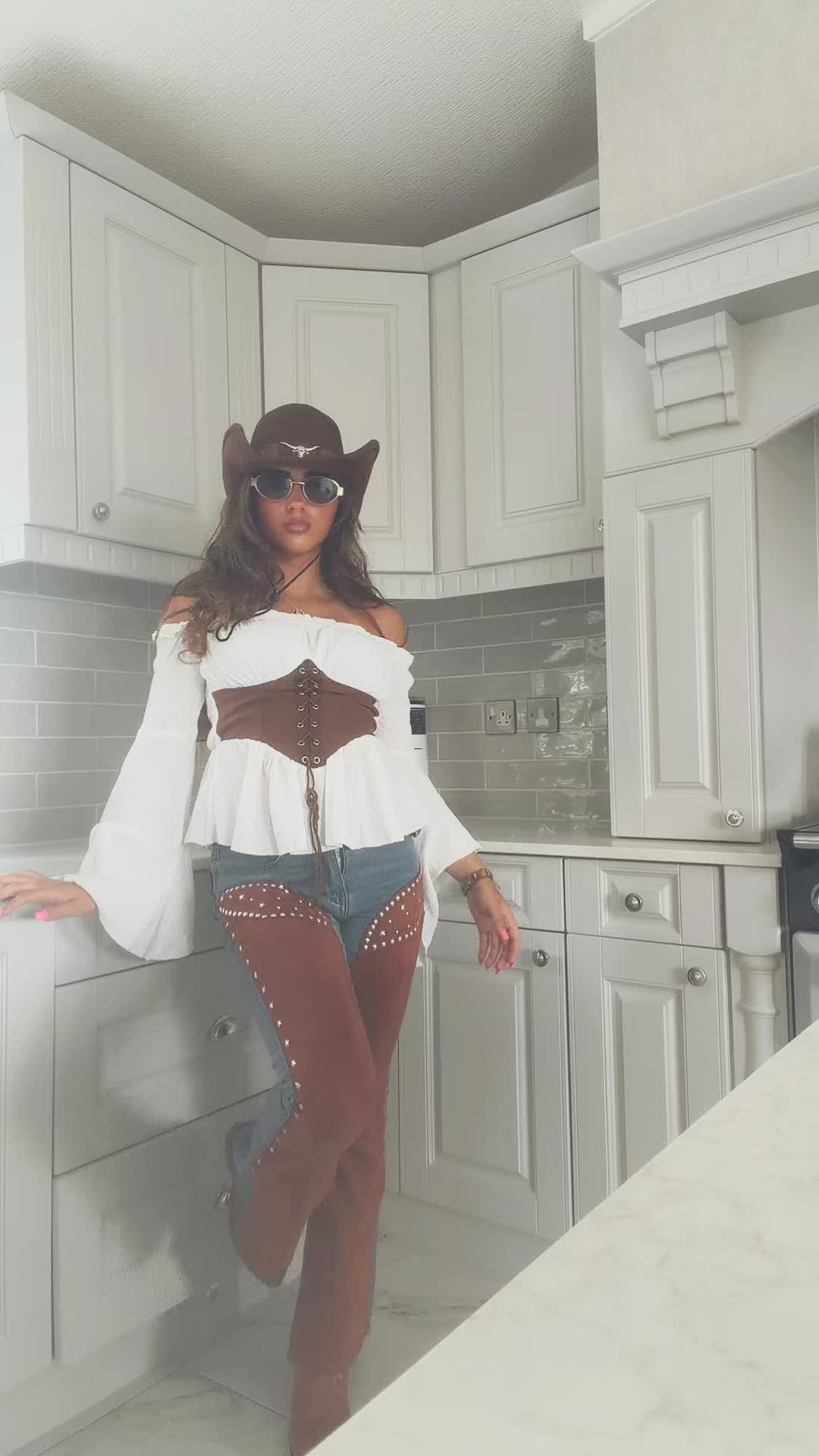 @dollybelle_brown5