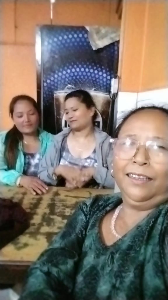 @संगिता थीङ