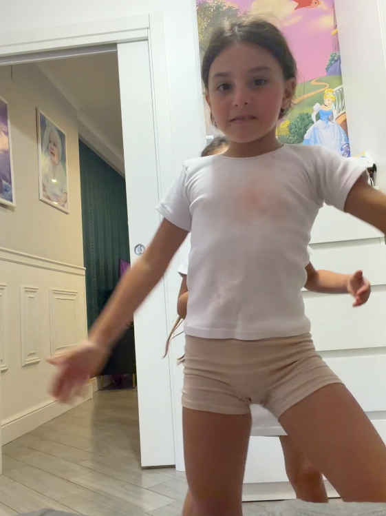 @Astricmodels