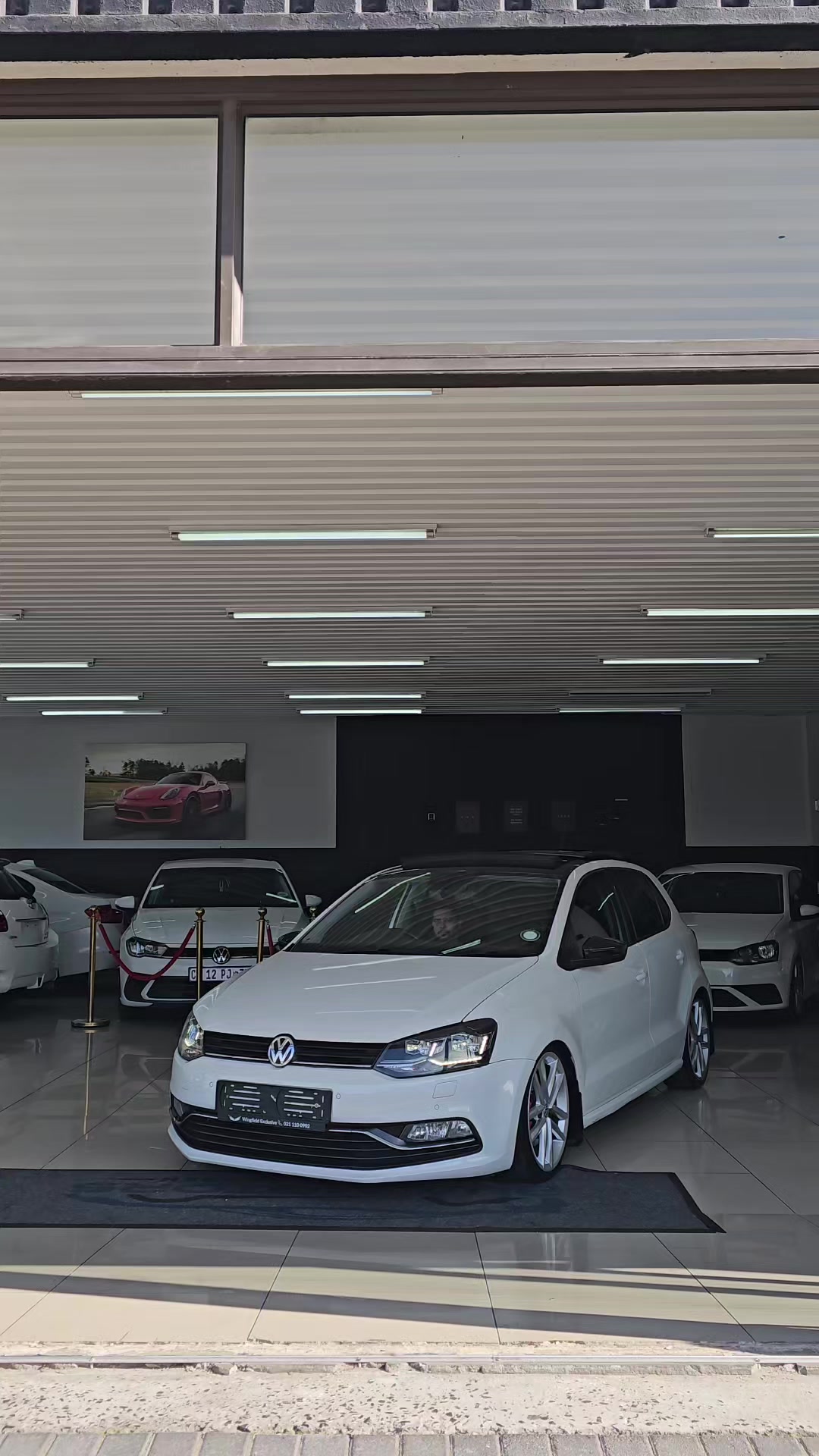 @travis_airm6x