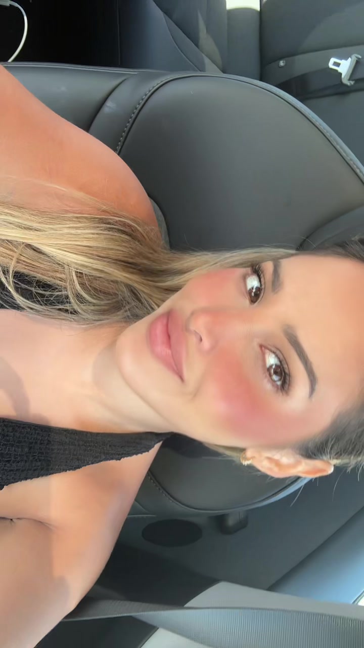 @Biajaz