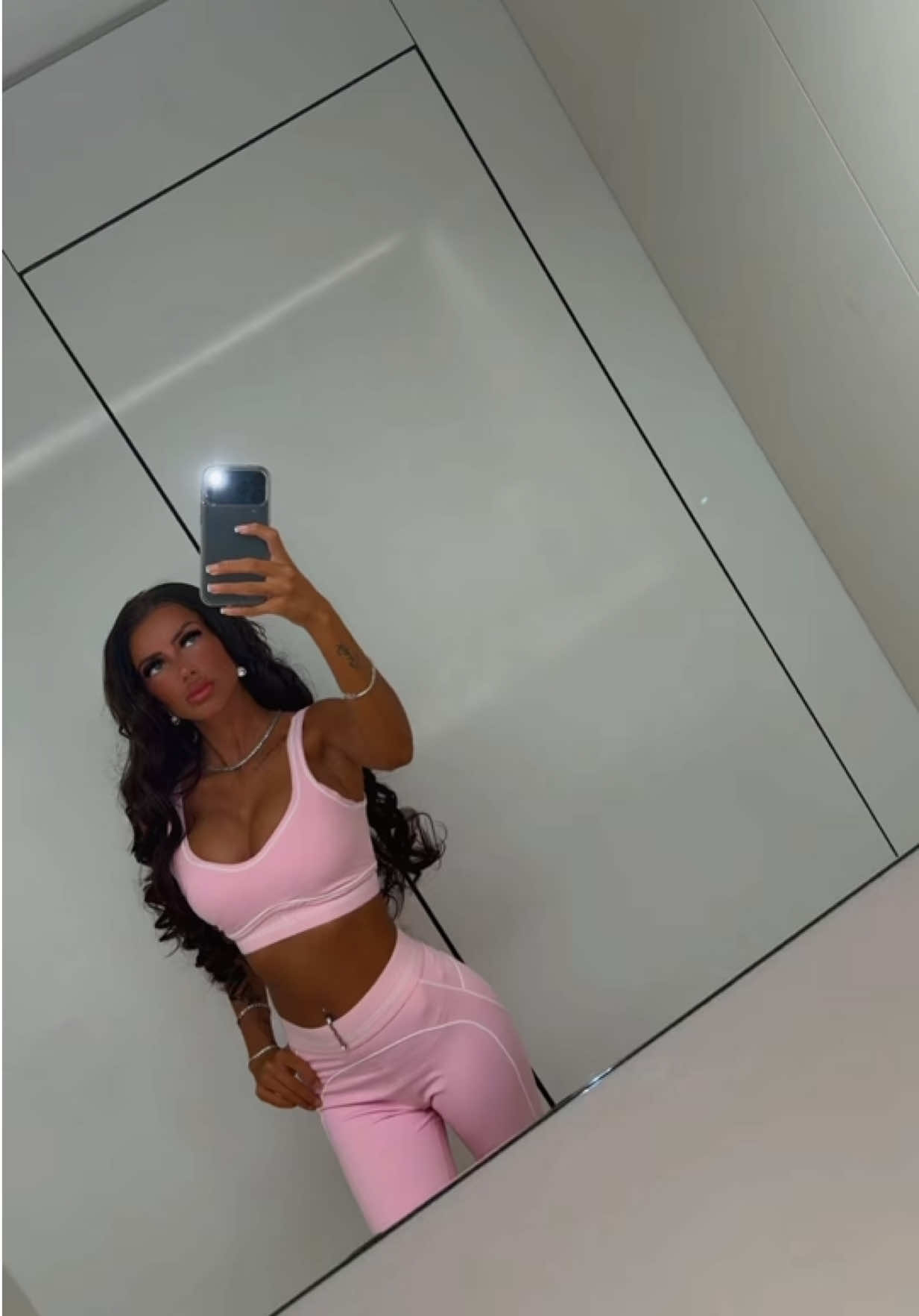 @sarahjanelowbridg3