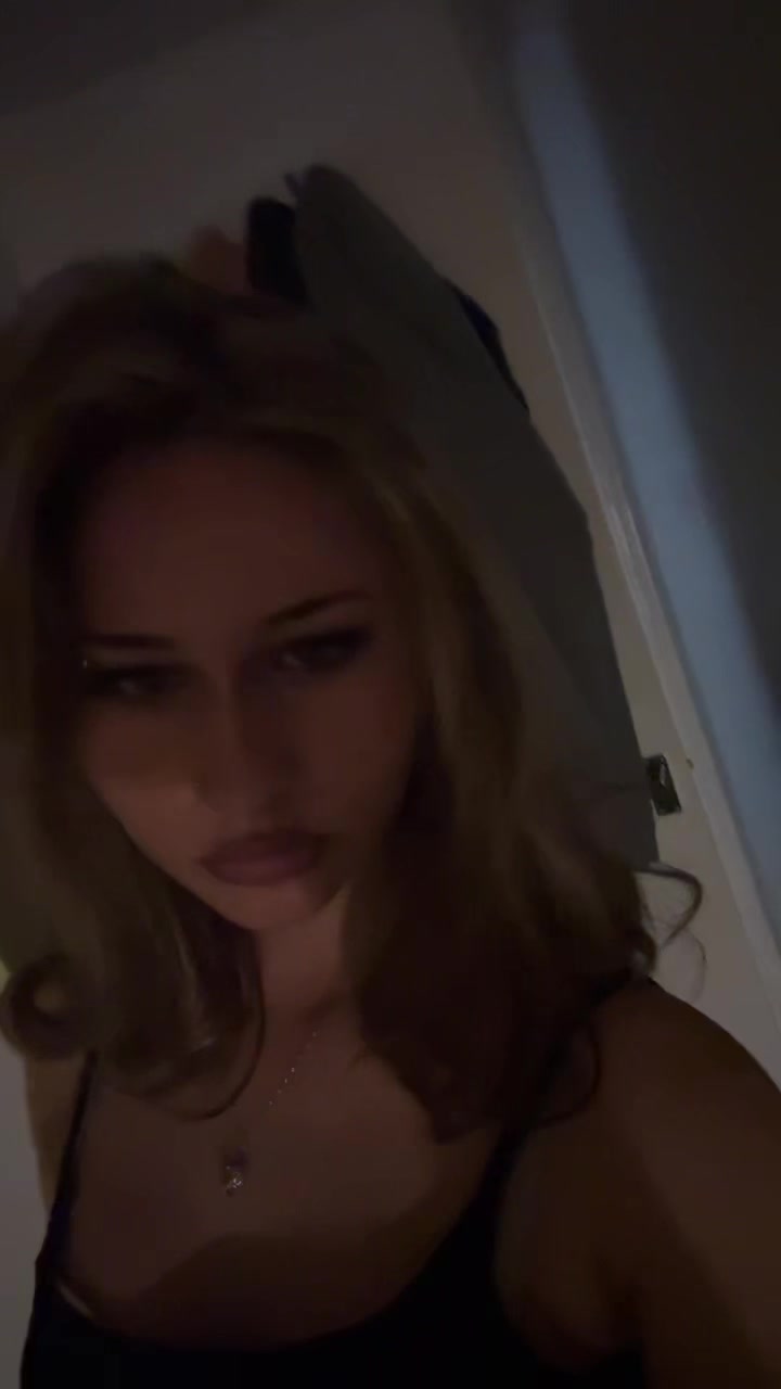 @natashkasz