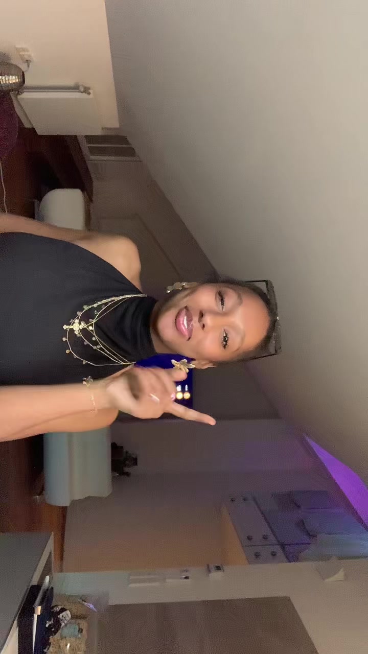 @esther⭐️